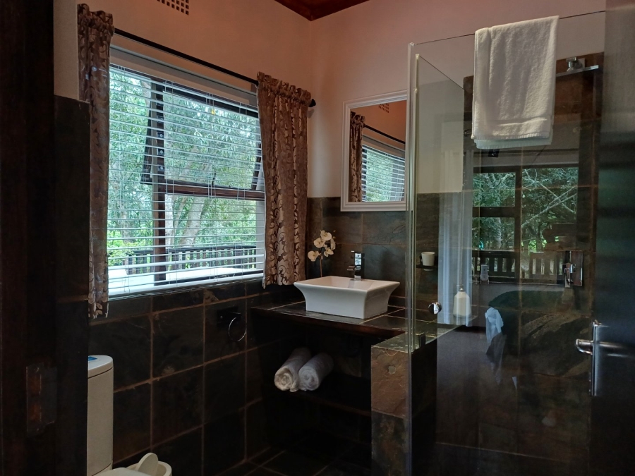 5 Bedroom Property for Sale in Wilderness Heights Western Cape